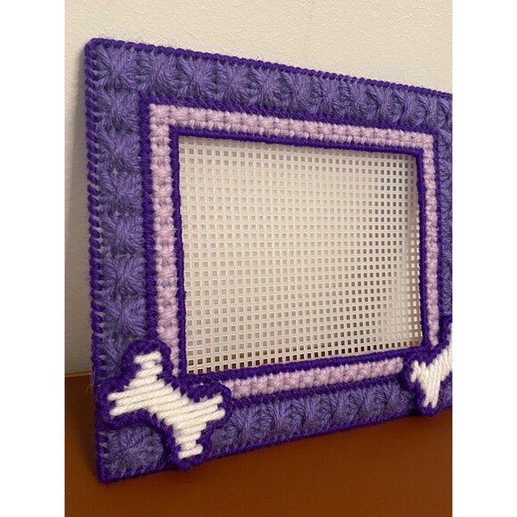 Handmade Needlepoint Plastic Yarn TREAT BOX & PHOTO FRAME Dog Puppy Retriever - Picture 11 of 13